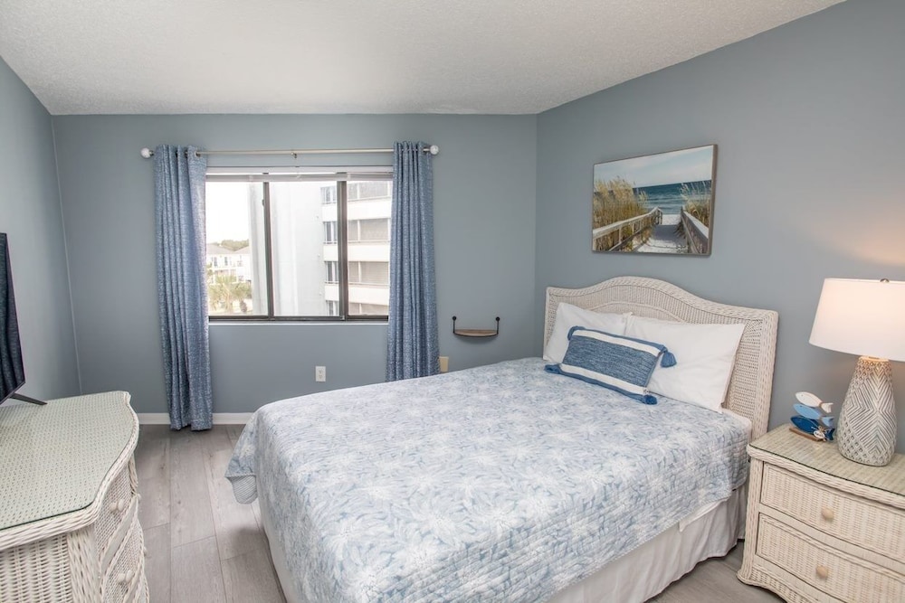 Royal Garden Resort 301 3 Bedroom Condo by RedAwning - photo 6