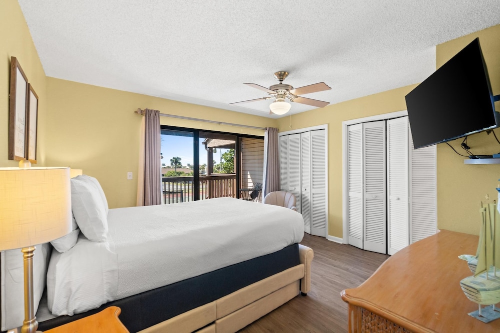 Portside Resort Pet Friendly Rentals by Panhandle Getaways - photo 11