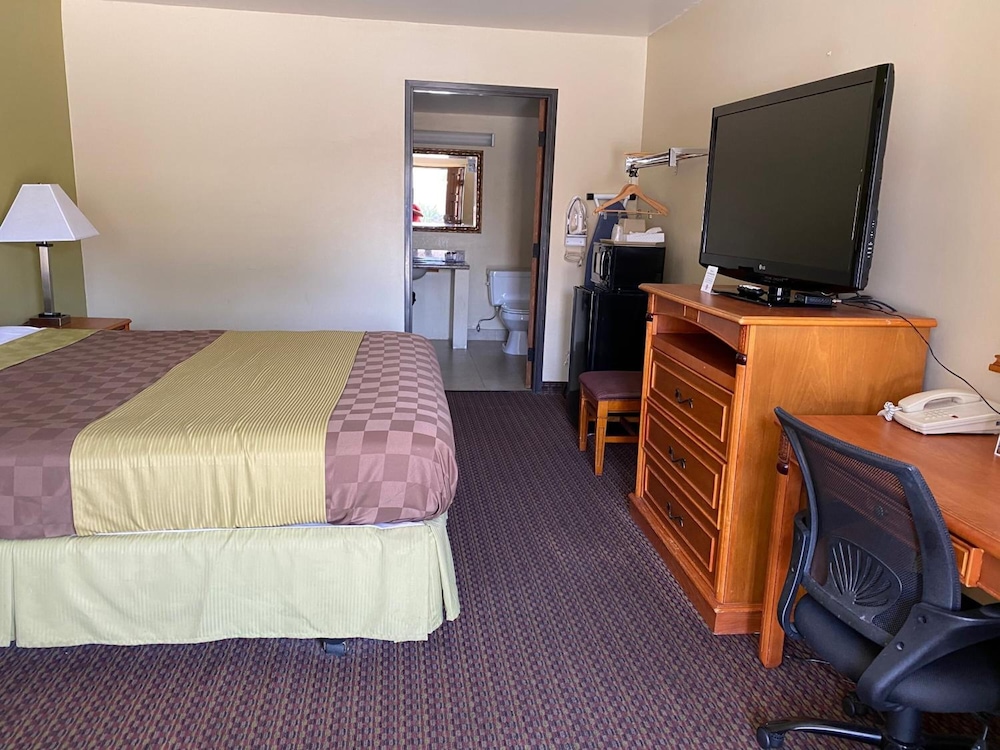 Chariot Inn Glendale Pasadena - photo 10