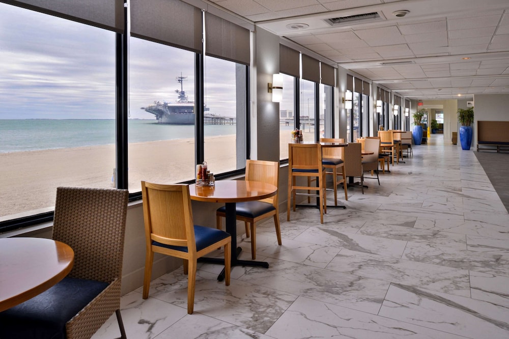 DoubleTree by Hilton Corpus Christi Beachfront - photo 27