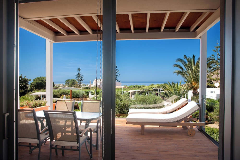 Artemis Village Apartments & Studios — 4-Star Luxury Hotel in Chania, Greece