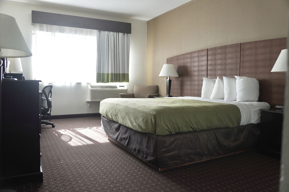 American Inn & Suites Waterford - photo 10