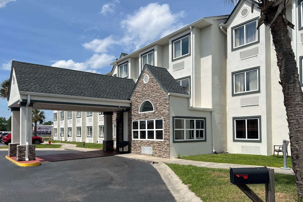 Quality Inn & Suites Myrtle Beach near Outlets - photo 34