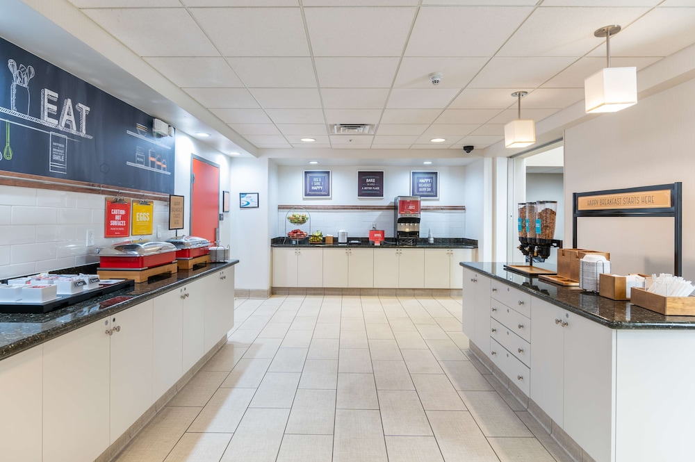 Hampton Inn & Suites Hartford Manchester - photo 37