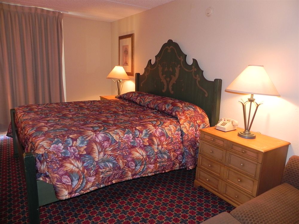 I Drive Grand Resort & Suites - photo 28