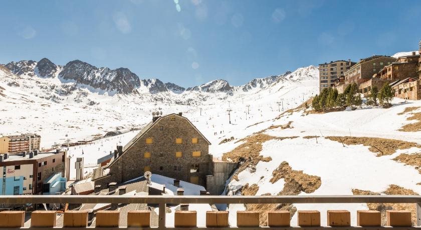 Hotel Grand Pas — 4-Star Luxury Hotel in Pas De La Casa, Andorra