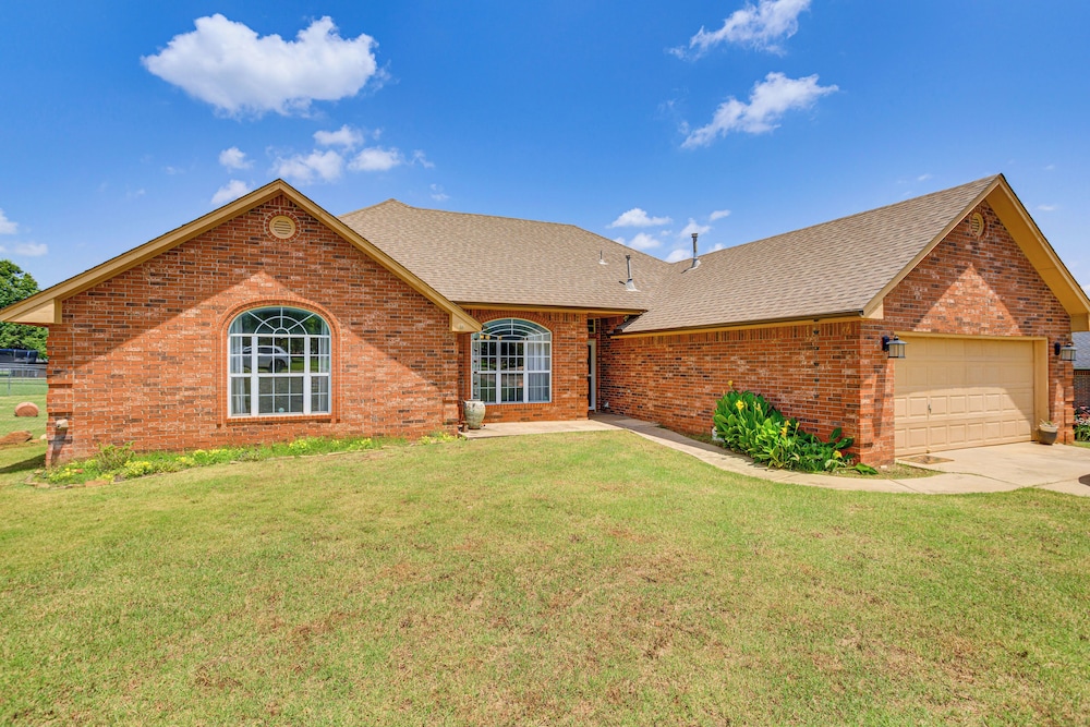 Less Than 1 Mi to Oak Tree National Cozy Getaway — Edmond — photo 3