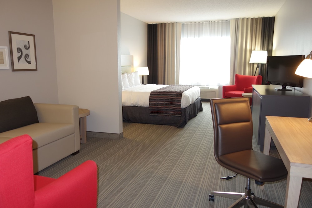 Country Inn & Suites by Radisson Coralville IA - photo 10