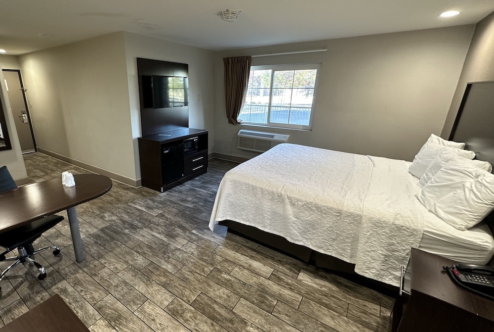 Red Roof Inn Hayward - photo 7