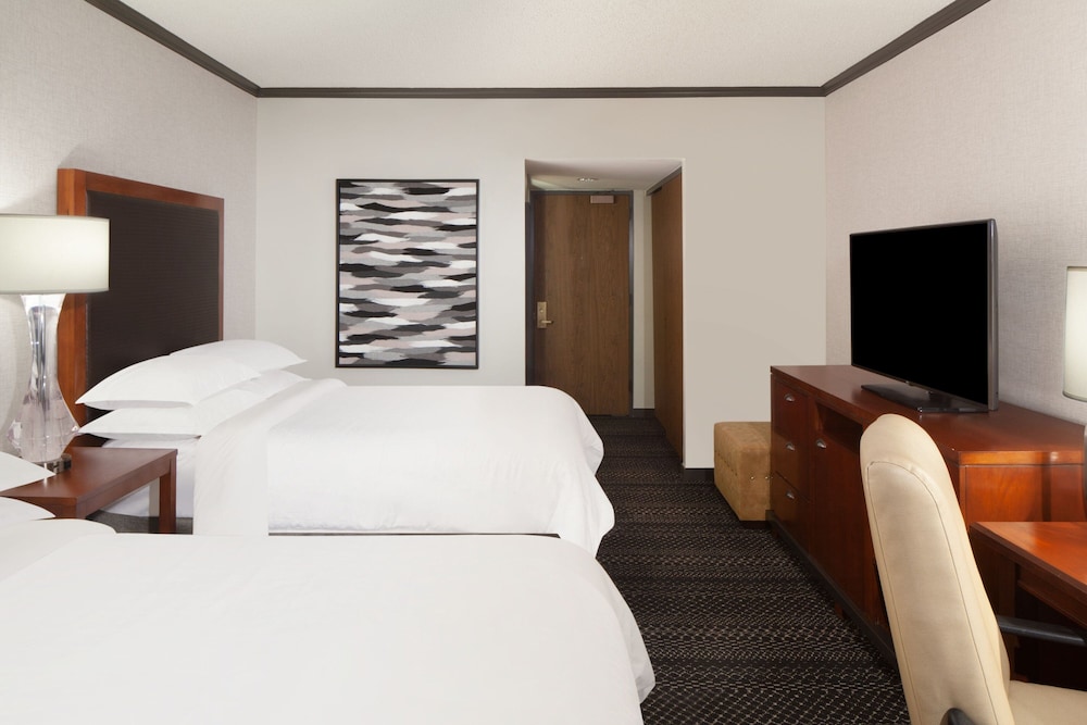 Sheraton Anchorage Hotel - photo 17