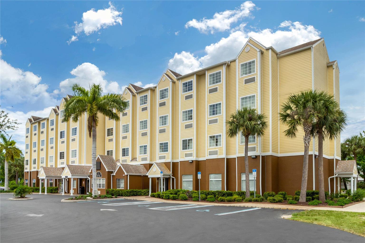 Quality Inn & Suites Lehigh Acres Fort Myers — hotel in Lehigh Acres