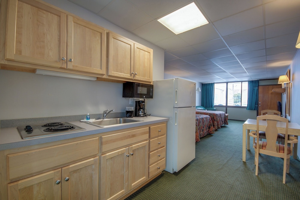 Surf Inn Suites - photo 16