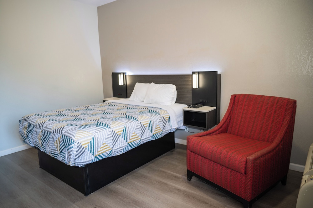 Motel 6 Soledad CA - photo 10