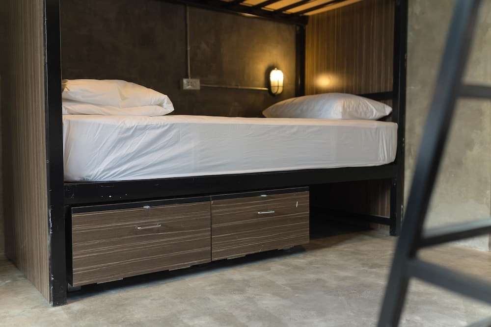 Revolution Hostel Asoke