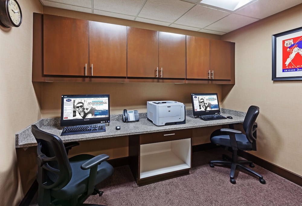 Hampton Inn & Suites Claremore - photo 44