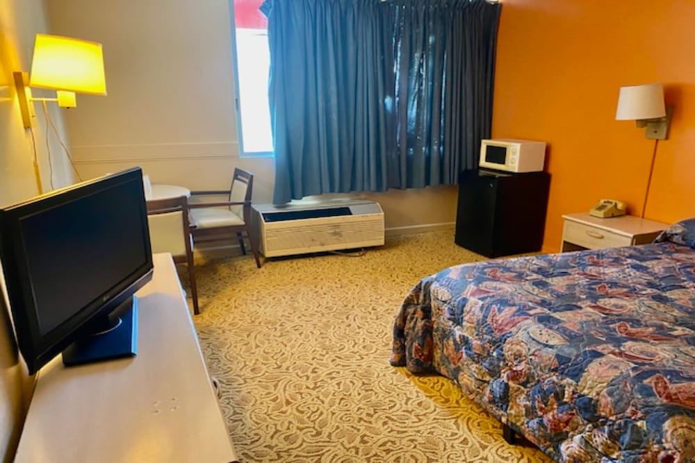 Red Carpet Inn & Suites Lima - photo 6