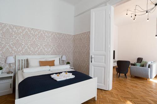 Terrace VuVu Apartment with balcony in the heart of Budapest — 4-Star Luxury Hotel in Budapest, Hungary