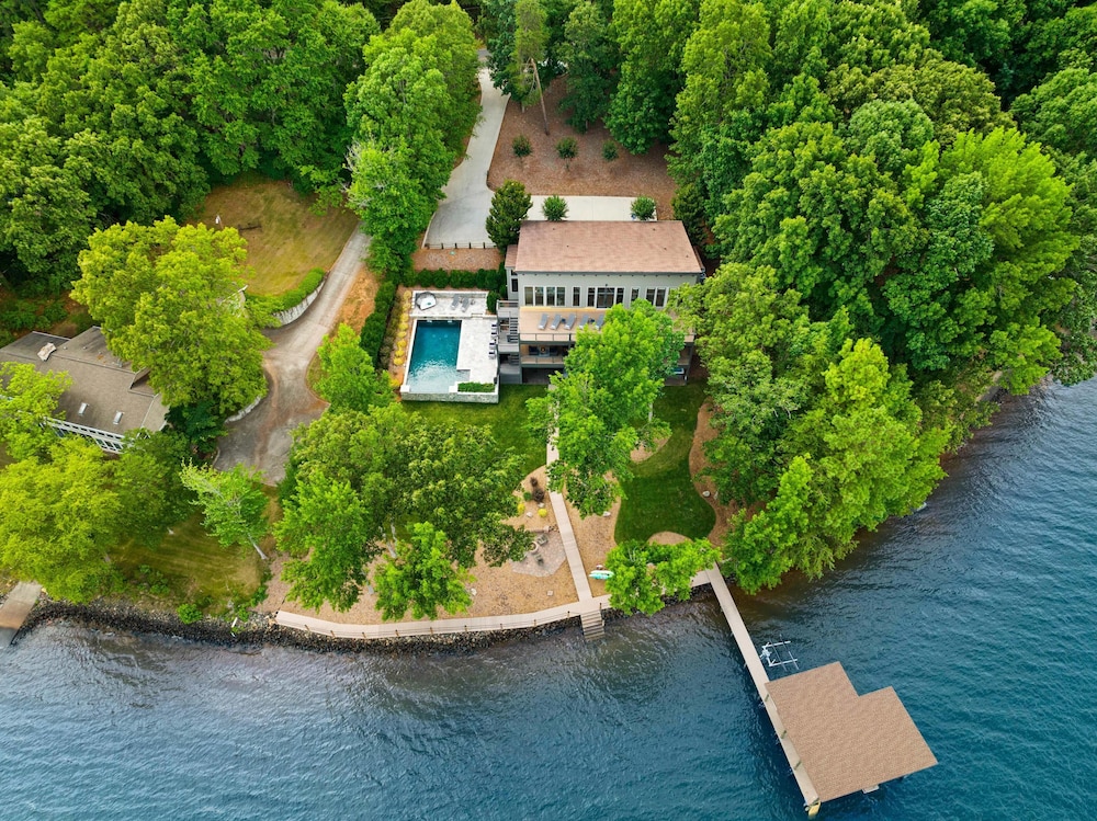 Lake Norman Getaway - photo 103