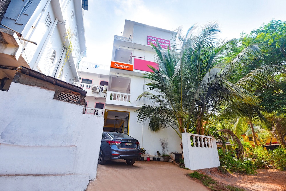 Fabexpress Neelratna — hotel in Saligao