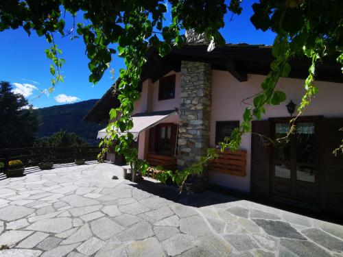 La maison de Carmen — 4-Star Luxury Hotel in Aosta, Italy
