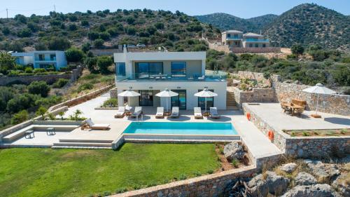 Horizon View Villa — 4-Star Luxury Hotel in Agios Nikolaos, Greece
