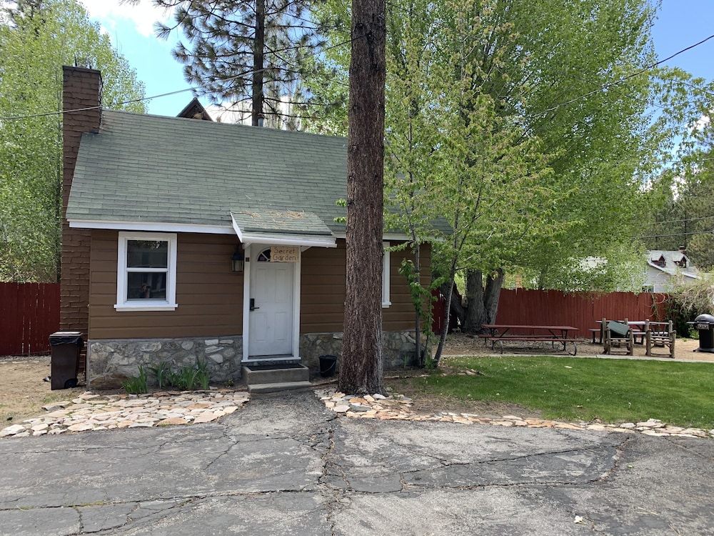 Grey Squirrel Resort - photo 21