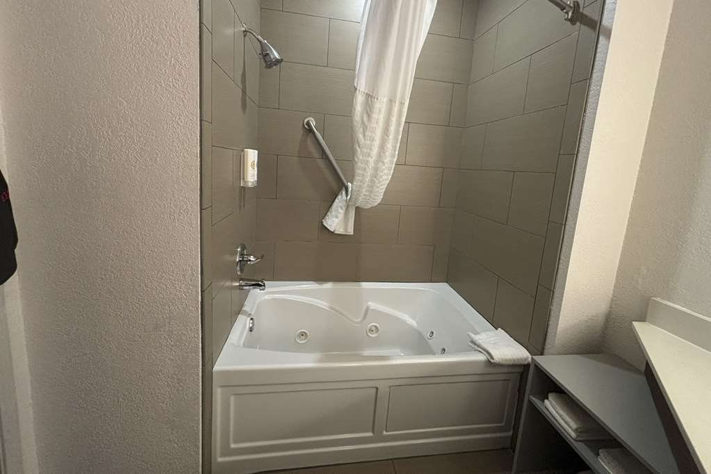 Comfort Inn & Suites Burnet - photo 21