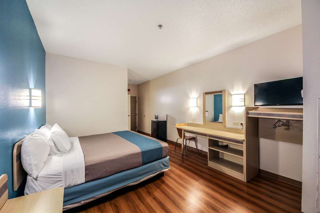 Motel 6 New Braunfels - photo 11
