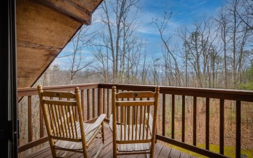 Grin N Bear It — 4-Star Luxury Hotel in Sevierville, United States