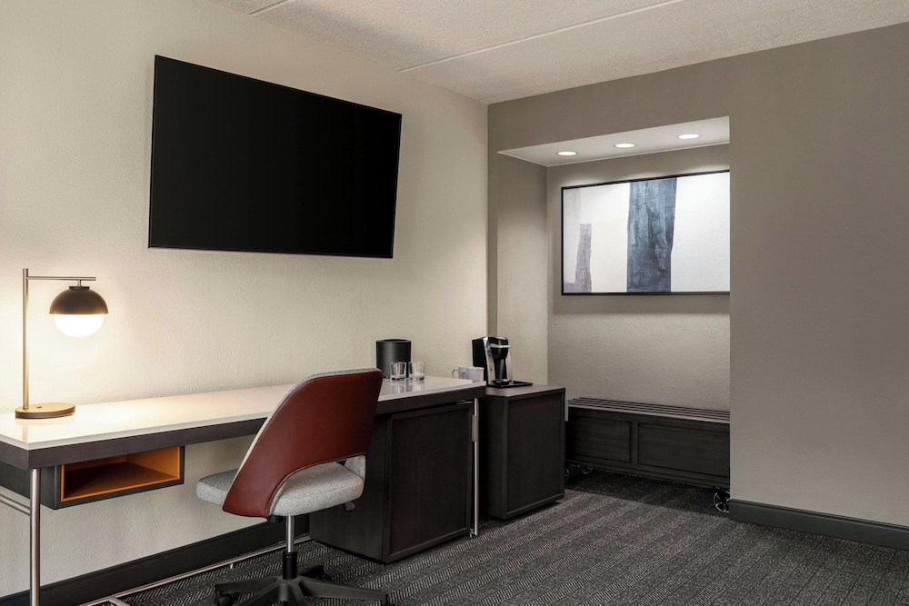 Courtyard by Marriott Atlanta Northlake - photo 15