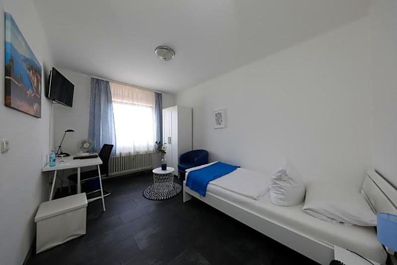 Rosenhotel — hotel in Zweibruecken