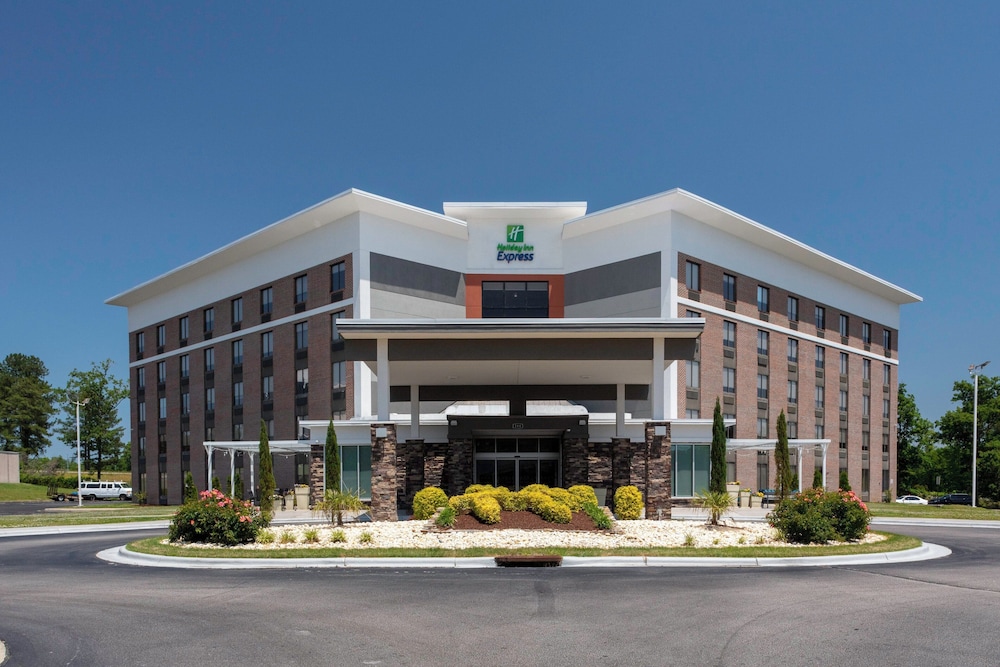 Holiday Inn Express Rocky Mount Sports Center by IHG - photo 85