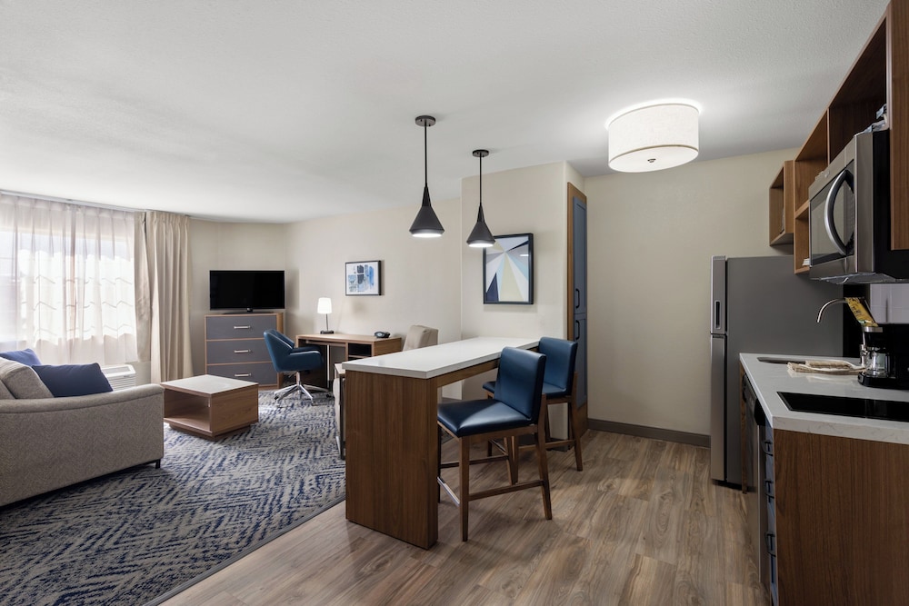 Candlewood Suites Yuma by IHG - photo 16