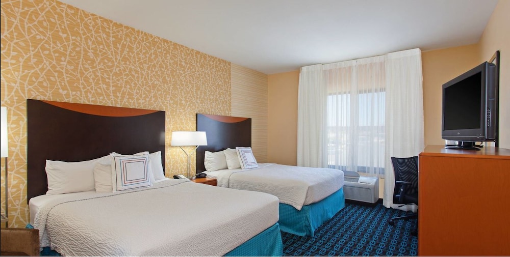 Fairfield Inn & Suites by Marriott El Paso - photo 4