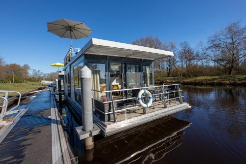 Hausboot Seekönig - last minute hotel in Unknown City