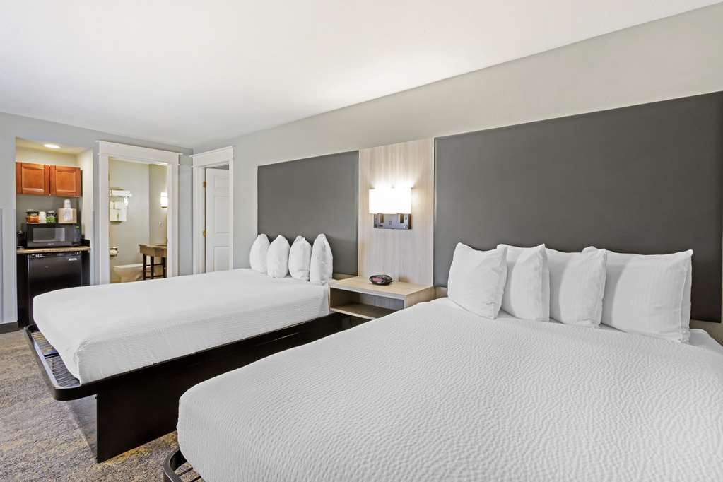 Best Western Plus Weston Inn - photo 20