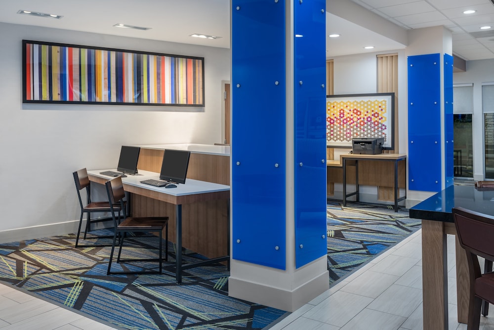Holiday Inn Express & Suites Sugar Land SE Missouri City by IHG - photo 14