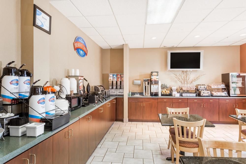 Howard Johnson Inn Asheville Biltmore - photo 48