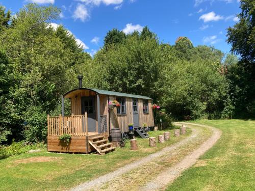 Brook the Shepherd Hut in Saltash, United Kingdom