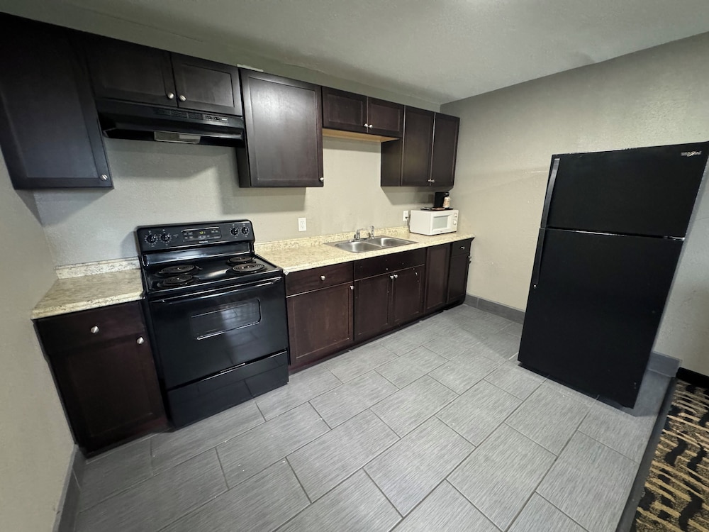 Homegate Inn And Suites Collierville TN - photo 16