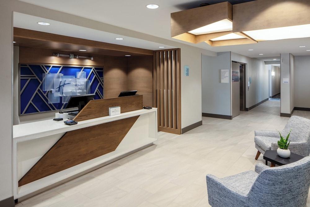 Holiday Inn Express & Suites Turlock Highway 99 in Turlock, United States