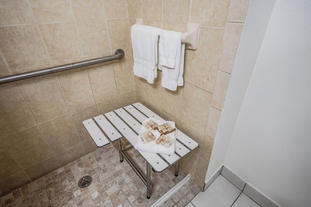 South River Suites - photo 45