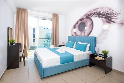 SHARON Coralli Beachfront Apartment