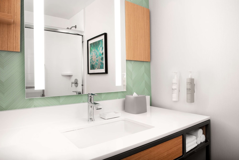 Hilton Garden Inn Solomons - photo 15