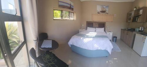 Balmoral Cottage West Beach