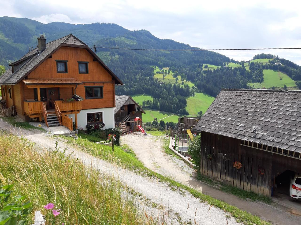 Schirfhof - carbon neutral hotel in Michaelerberg