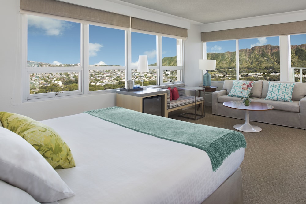 Queen Kapiolani Hotel - photo 16