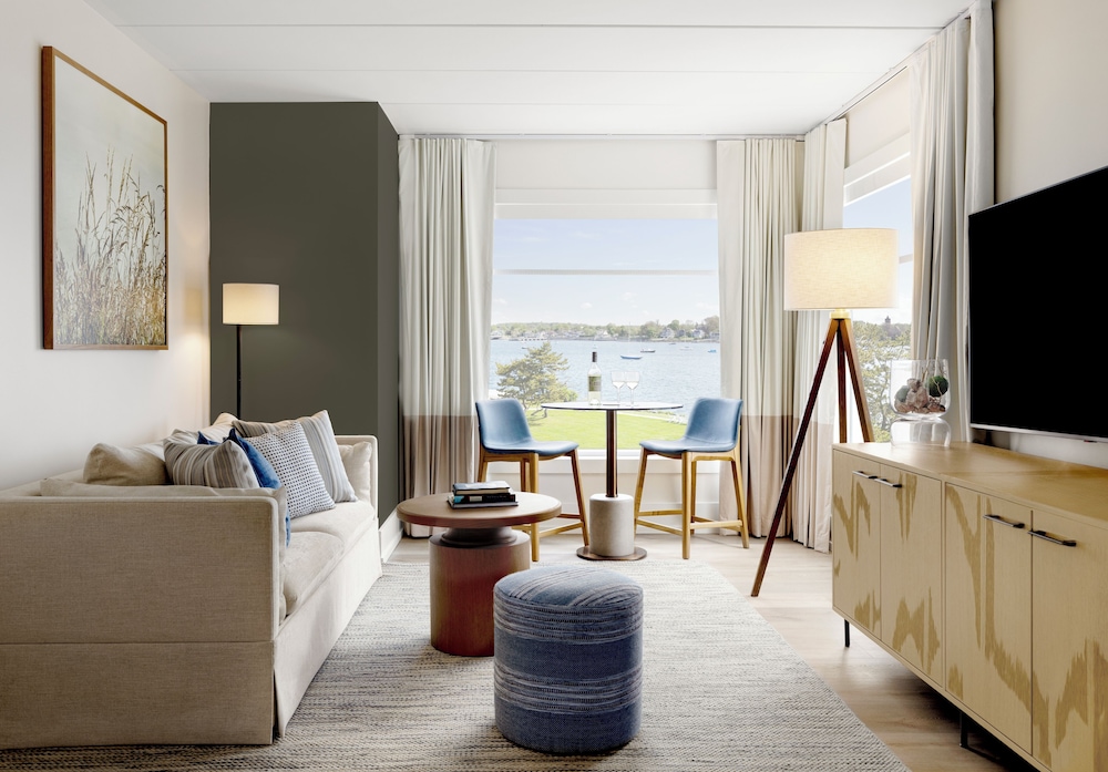 Newport Harbor Island Resort - photo 30