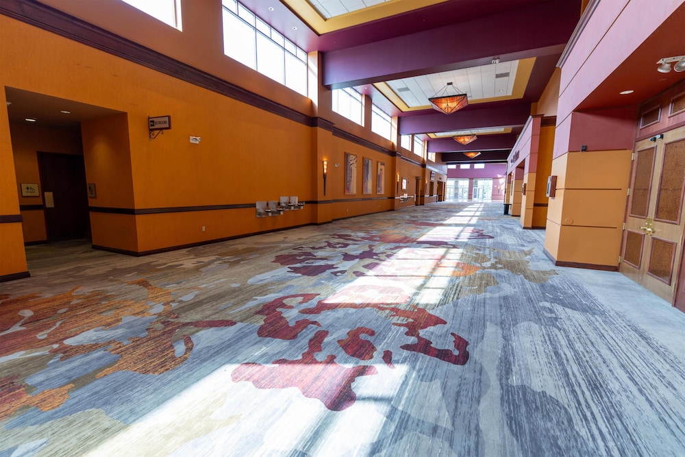 Embassy Suites Northwest Arkansas Hotel Spa & Convention - photo 66
