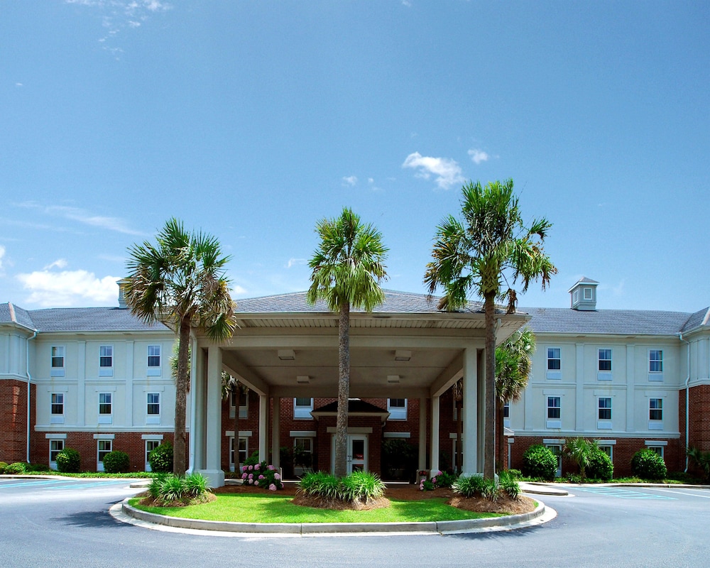 Comfort Inn & Suites Patriots Point - photo 27
